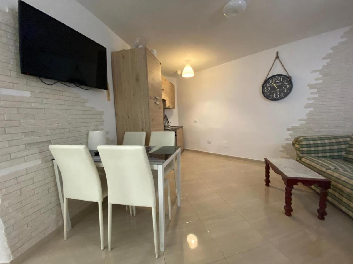 La Tortuga Apartment Арона Екстериор снимка
